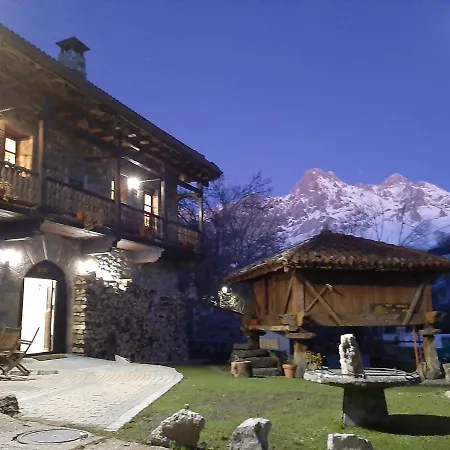 La Casa Vieja En Valdeon Hotel