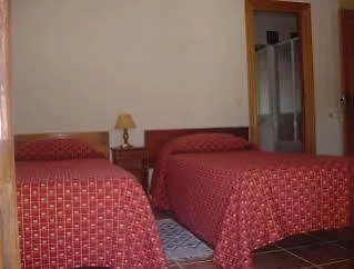 Hotel La Casa Vieja En Valdeon 2*